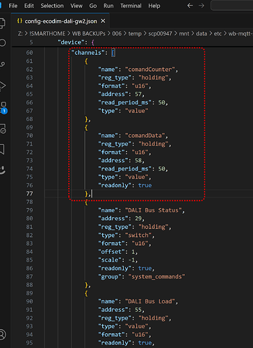 На изображении представлен файл JSON с настройками устройства, содержащим информацию о каналах и их параметрах, включая имя, тип регистра и адрес. (Captioned by AI)