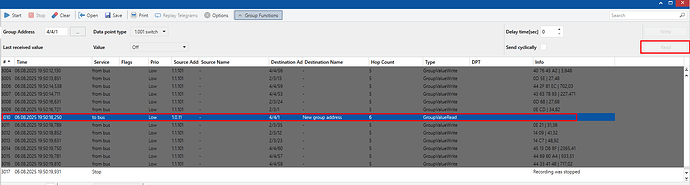 На изображении представлена таблица с журналом телеграмм, отображающая данные о группе адресов и последних полученных значениях в системе. (Captioned by AI)