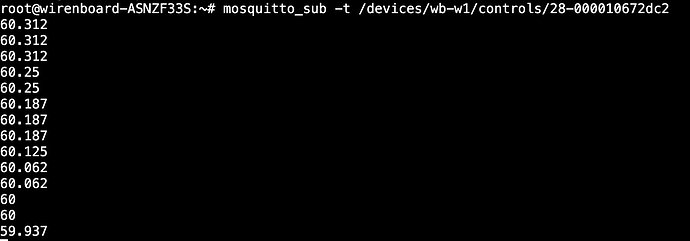 На экране отображается вывод команды mosquitto_sub, показывающий значения в виде чисел с плавающей запятой. (Captioned by AI)