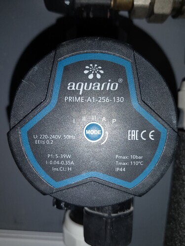 На изображении показано устройство aquario PRIME-A1-256-130 с характеристиками, такими как напряжение, мощность и степень защиты. (Captioned by AI)